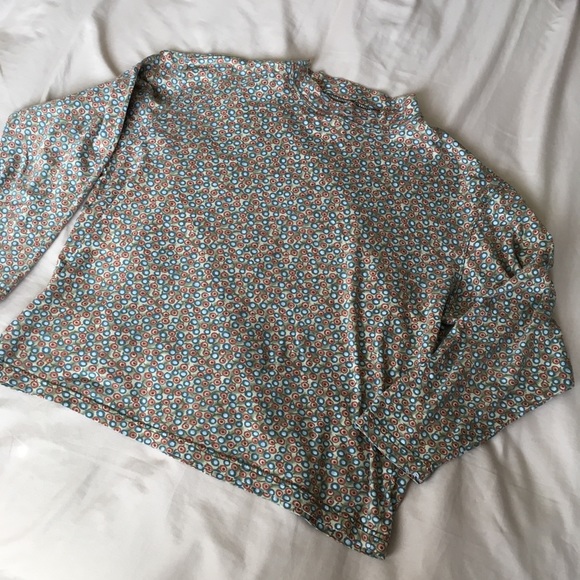 Vintage Mock Neck Top - Picture 4 of 7